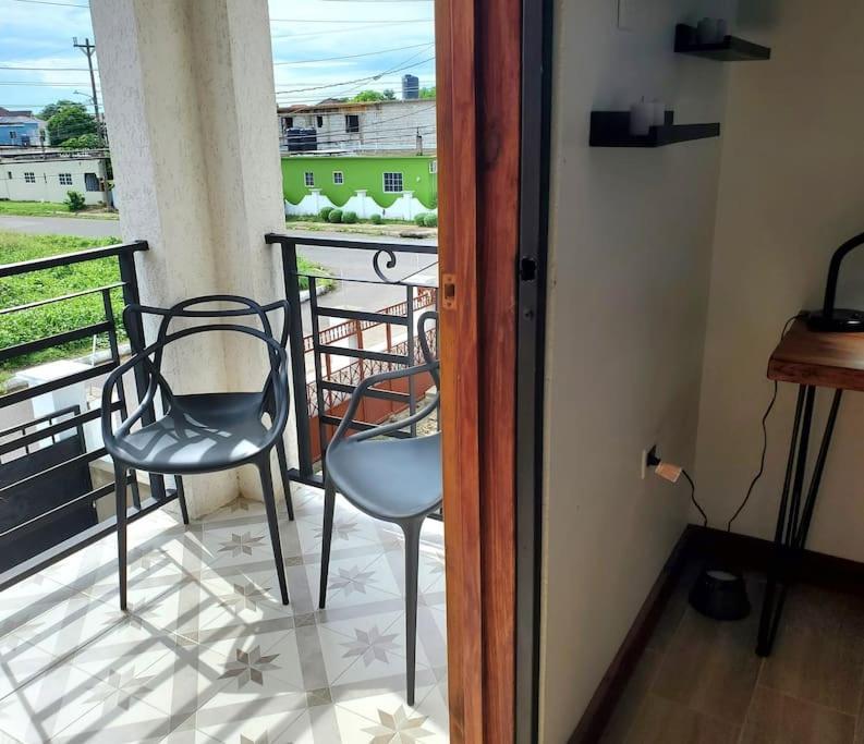 'The Solace' New Luxury Modern 1Bed 1Bath Apt. Portmore Eksteriør bilde