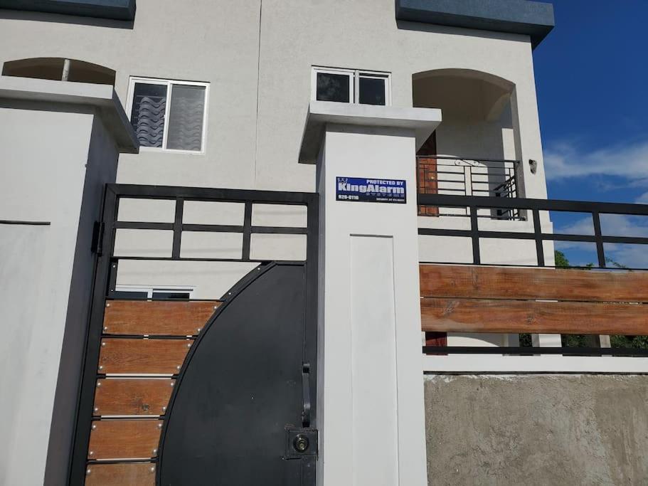 'The Solace' New Luxury Modern 1Bed 1Bath Apt. Portmore Eksteriør bilde