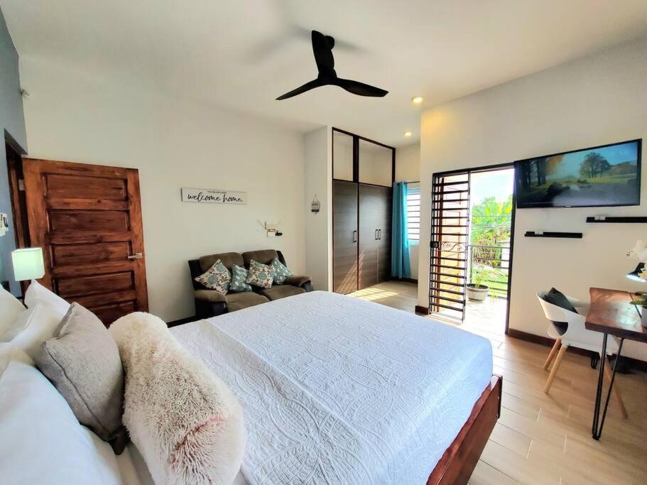 'The Solace' New Luxury Modern 1Bed 1Bath Apt. Portmore Eksteriør bilde